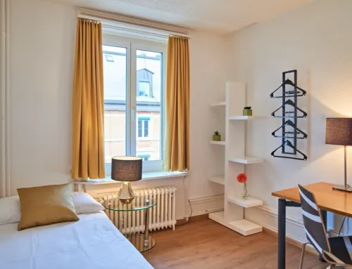 Single room with private bathroom